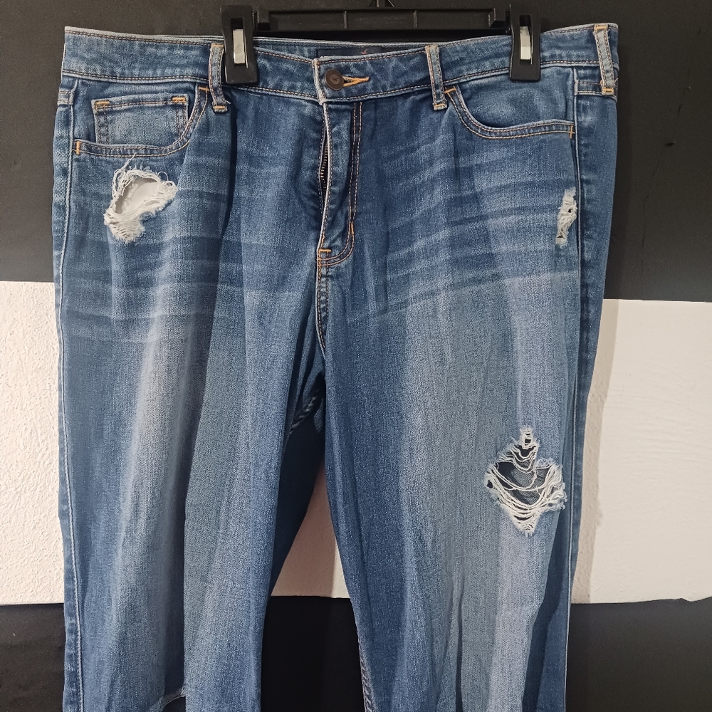 Hollister Women Super Skinny High Rise Ripped Jeans - Picture 2 of 8